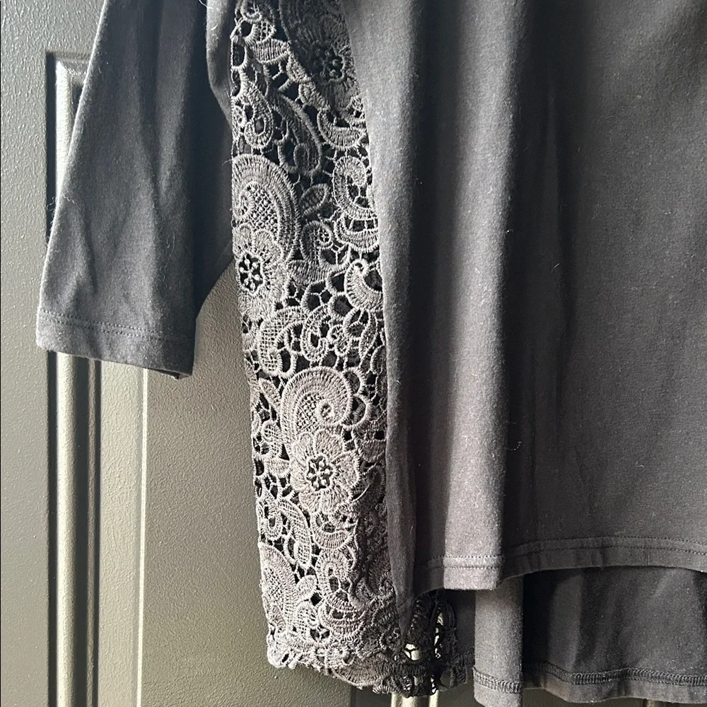Metal Mulisha Black Top with Pink Trim - Picture 2 of 4